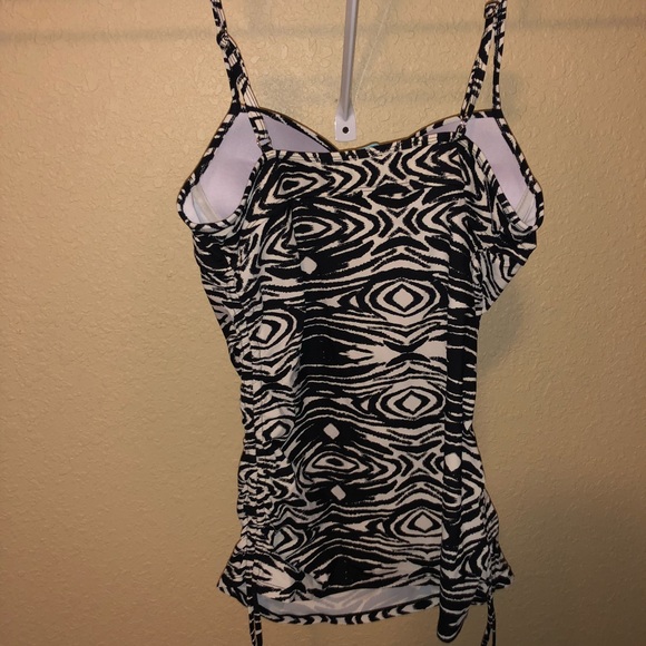 Assets swim top - Picture 3 of 4